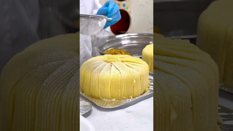 【日頃の感謝を込めて💛特別価格のモンブランデコレーション✨✨】#お菓子のたいよう #cake #匝瑳市グルメ #モンブラン #ケーキ