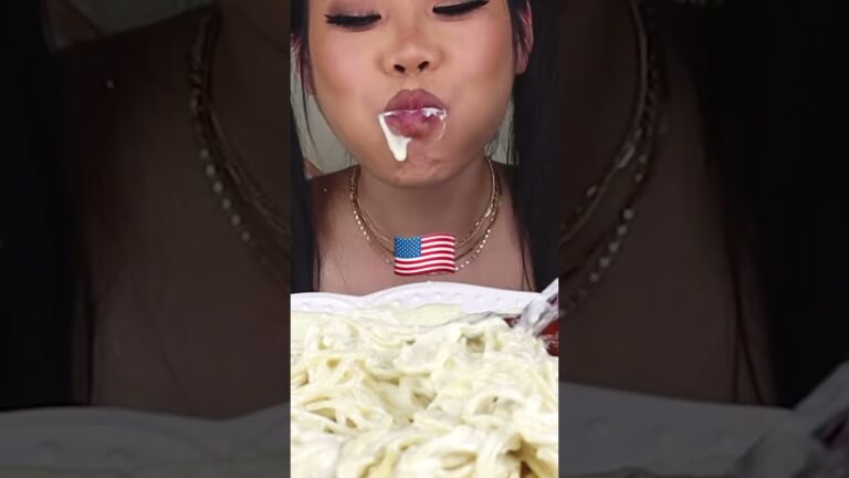 世界の大食い美女 #クリームパスタ #creamypasta #먹방 #ASMR #大食い