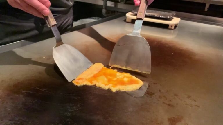 TEPPANYAKI JAPANESE STYLE OMELETTE 鉄板焼　最強だし巻き卵