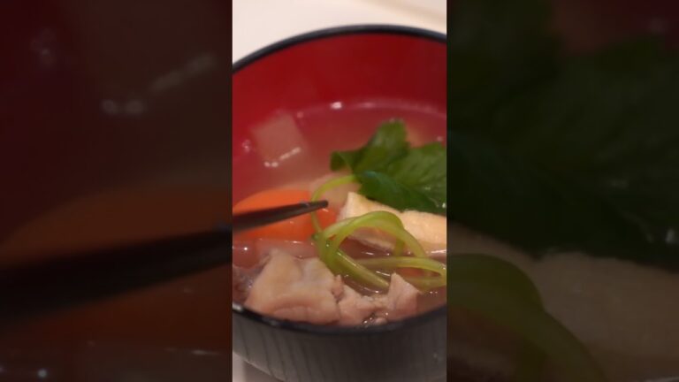 紅白観ながらお雑煮仕込む