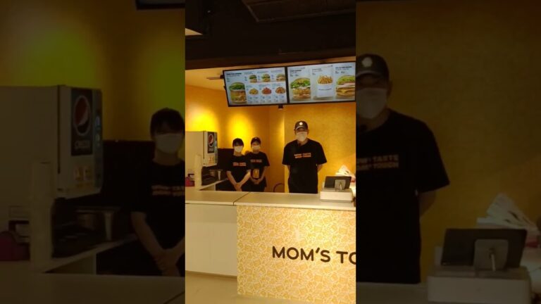 韓国人気No.1のバーガー＆チキン「マムズタッチ」上陸
