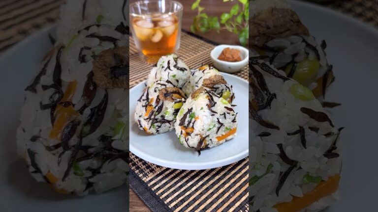 ひじき煮と刻みネギの混ぜおにぎり