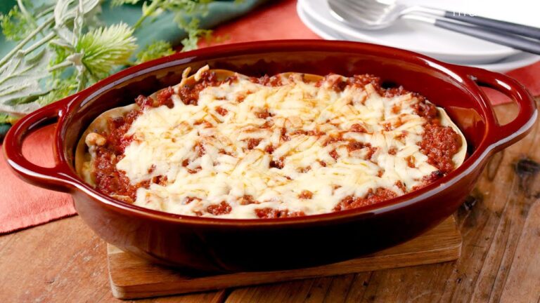 【餃子の皮ラザニア】ラザニア、ホワイトソース不要！ミートソースの旨みたっぷり♪