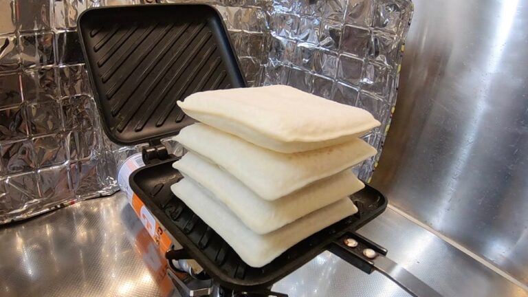 ランチパックを力でねじ伏せて優勝する。【ホットサンドメーカー】【料理Vlog】