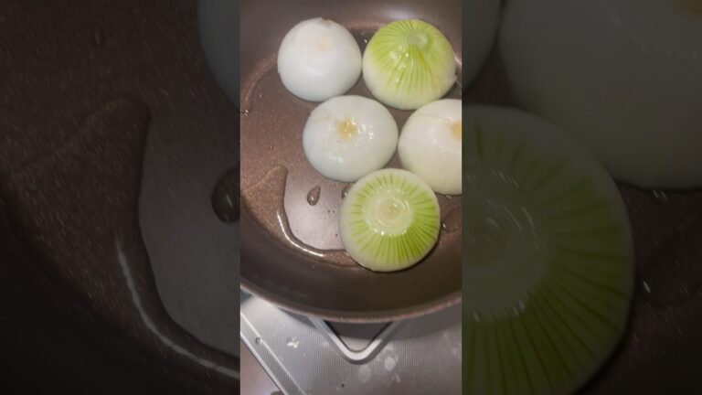 玉ねぎステーキを作ります🧅/Make onion steaks. #farming #農tube #農村生活 #家庭菜園 #veganrecipes