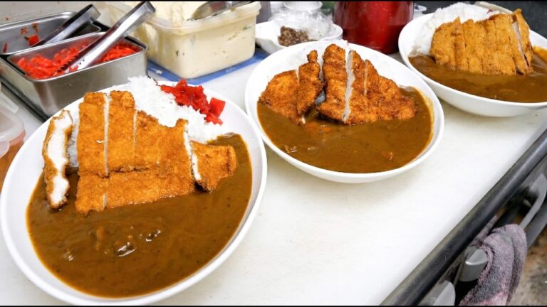 爆量１キロ超えカツカレー！働く男達の胃袋を掴む肉屋のカツカレーが魅力的過ぎる。。
