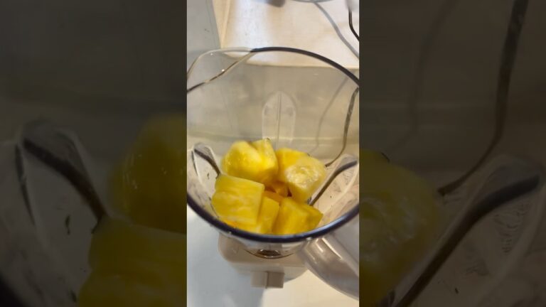 パイナップルマンゴースムージー🥭🍍 #smoothie #簡単レシピ #おやつ #pineapple #mango #food #cooking