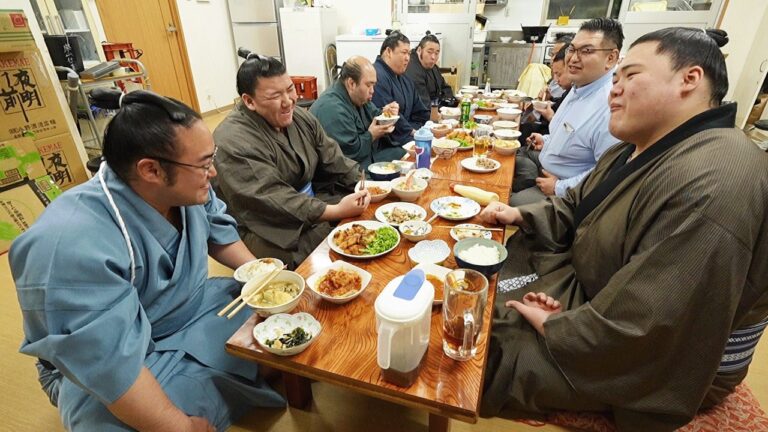 【4 Luxury Dishes】Premium Seafood & Chicken Feast【Sumo Documentary】 #相撲飯 #sumofood