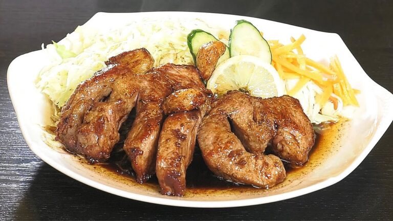 【四日市名物大とんてき】スタミナ満点のダイナミックグローブ250g！三重県四日市「まつもとの来来憲」