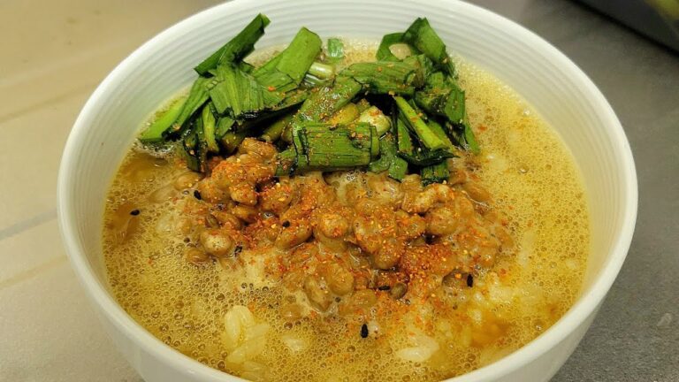 【2.4倍旨い】400回混ぜたニラ納豆卵かけご飯