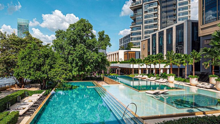 World’s #2 Best Hotel | Four Seasons Bangkok, 5-Star Luxury Hotel in Thailand (4K Tour & Review)