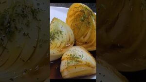 焼いて、とろ甘。新玉ねぎステーキ  #簡単レシピ #新玉ねぎレシピ #新玉ステーキ #春レシピ  #クマノテ