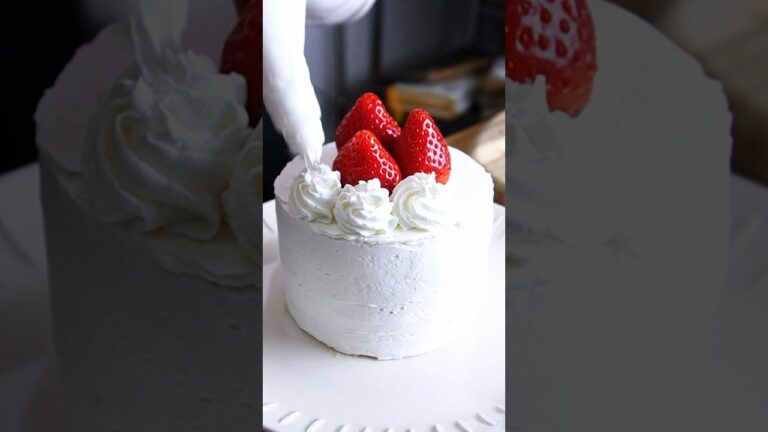 材料4つ！レンジで苺のショートケーキ作り方！#簡単レシピ