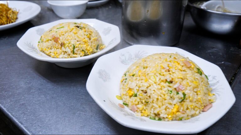 中華歴５８年の男が作る極上炒飯！知る人ぞ知る名古屋の老舗町中華の１日丨Egg Fried Rice - Wok Skills In Japan