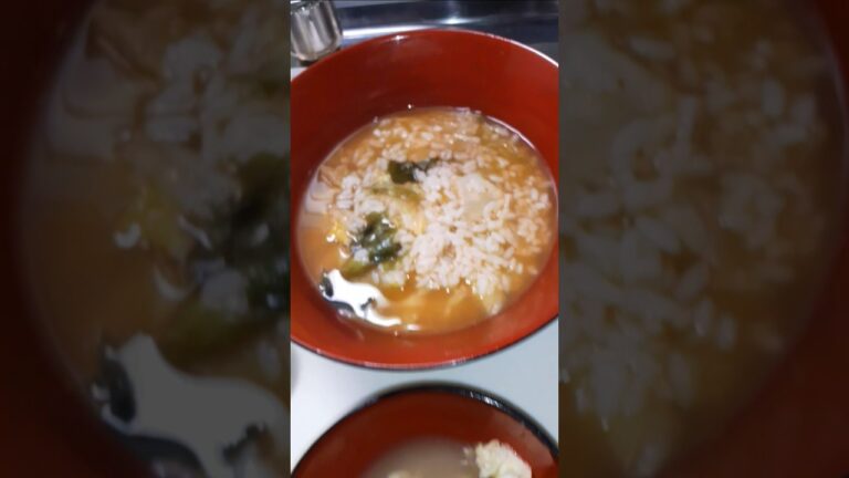 キムチ雑炊 キムチ죽 Kimchi rice porridge #cooking #今日の晩ごはん #ひとりぼっちの晩餐会
