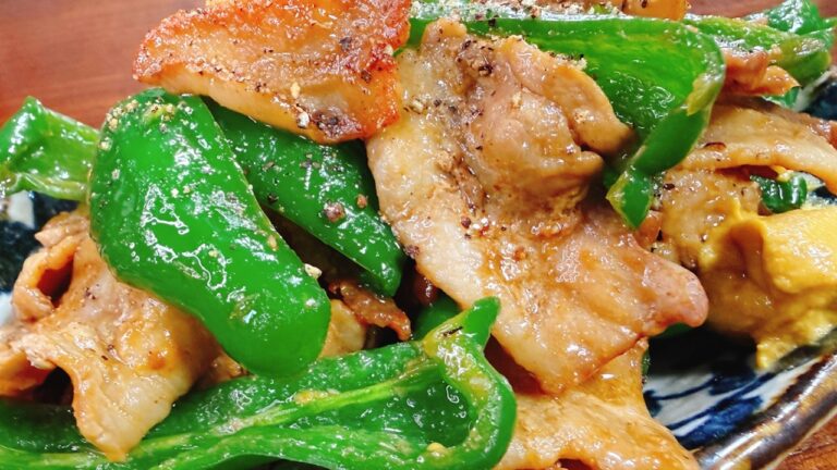 食材2つ【隠し味に○を入れて炒めるだけ】で驚くほど超旨い！ご飯とビールが鬼すすむ『ヤバい豚バラピーマン』食費節約／高タンパク／低糖質／おかず／おつまみ／ダイエット