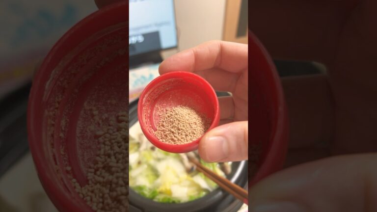 湯豆腐にほんだしを入れる‼️ #豆腐 #料理 #家庭料理 #鍋