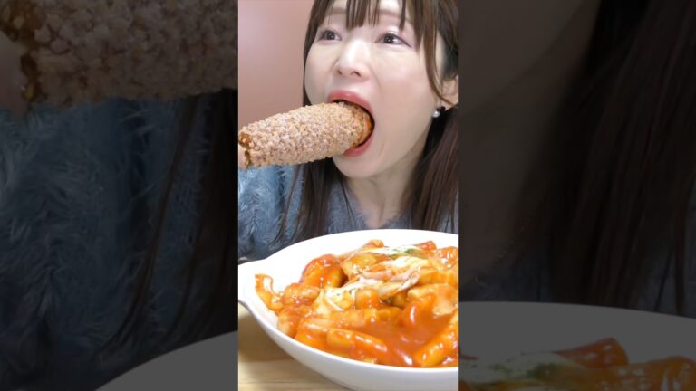 【ASMR】韓国のミョンランハットク。チーズトッポギ&チーズハットグがやばうまな件。