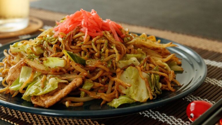 屋台超えの味！焼きそばの作り方・レシピのポイントをご紹介 Yakisoba (Stir-Fried Noodles)