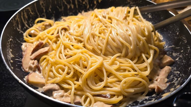 店で食うと10000円はしそうな究極のキノコパスタ【バカセコラボ】