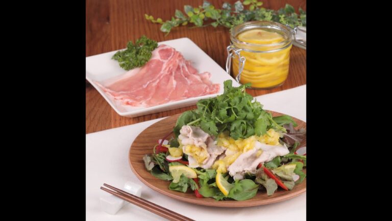 ＼嬉嬉豚で作る♪冷しゃぶ塩レモンパクチーサラダ／
