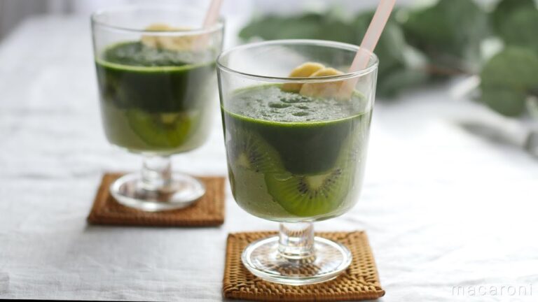 便秘のお悩みに！「2層のグリーンスムージー」のレシピ・作り方
