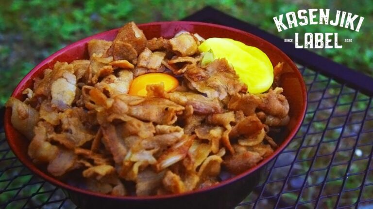 キャンプでも簡単男飯 伝説のすた丼再現レシピ【アウトドア料理】