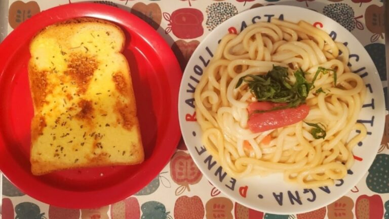 たらこバターうどん#バジルガーリックパン#鬼盛り炭水化物#誰でも出来るもん#shorts