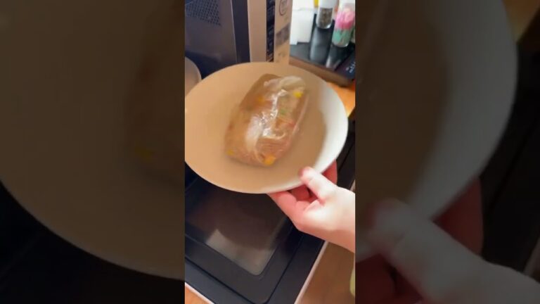 クリスマスにおすすめ🎄🎅「レンジで簡単ミートローフ」の作り方🍳 #shorts #料理 #時短