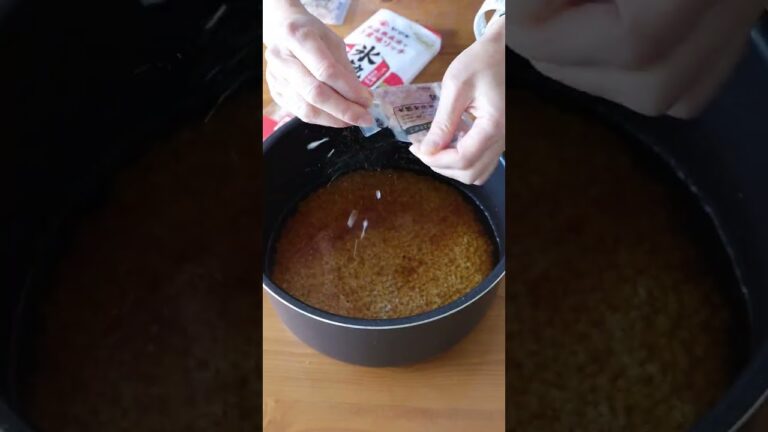 太らない簡単レシピ【かつお節冷凍焼きおにぎり】の作り方・レシピ  #shorts