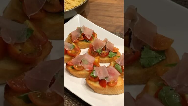 生ハムのブルスケッタ　#レシピ #レシピ動画 #簡単レシピ #時短レシピ #節約 #節約レシピ #料理 #初心者 #簡単 #時短 #トマト #夏  #ごはん #おつまみ  詳細は関連動画へ!