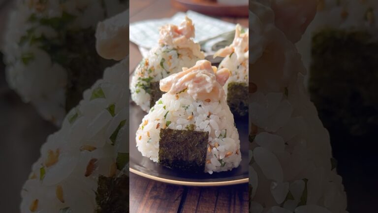 ツナマヨならぬ‼️鶏マヨ⁉️鶏マヨと大葉のおにぎり🍙
