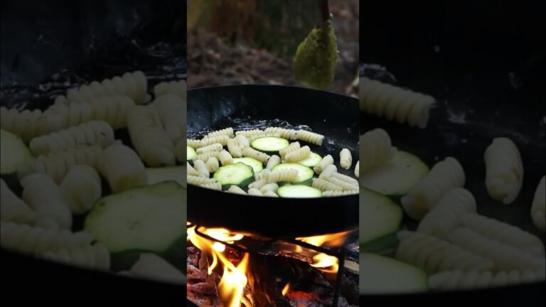 キャンプでパスタ #キャンプ #キャンプ飯