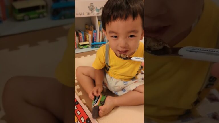 2歳がハンバーグを食べた裏技　#shorts #2歳 #偏食っ子#toddler #pickyeater #お弁当バス