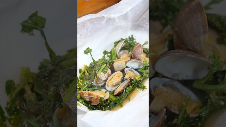 あさりと春菊の紙包み焼き〜包んで、香り立つ「和のごちそうパピヨット」