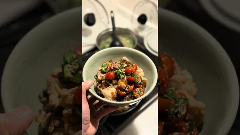 【香味ダレのやみつき鶏肉のトマトニラだれ】 #鶏肉 #トマト #ニラ #料理 #自炊 #自炊男子 #おうちごはん #今日の晩ごはん #cooking #coaching