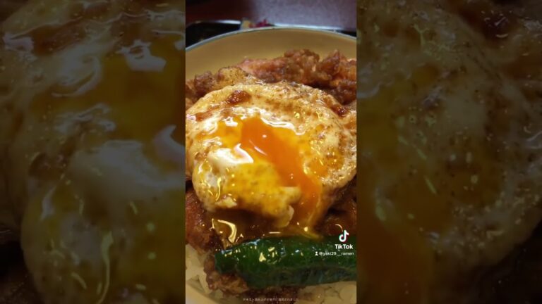 池袋　天山さんで鳥親子天丼。隠れ家的なお店で雰囲気もよかったです。タレも肉も衣も美味しく大満足！#池袋 #池袋ランチ　#池袋グルメ　#東京グルメ　#東京ランチ　#グルメ#天丼 #ikebukuro