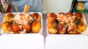 広島）驚愕の５００g大玉たこ焼き！家族で焼き続ける人気店の1日に密着