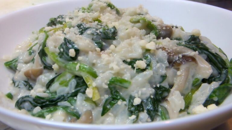 男子大学生のオトコ飯「きのことほうれんそうのクリームリゾット作ってみた」編