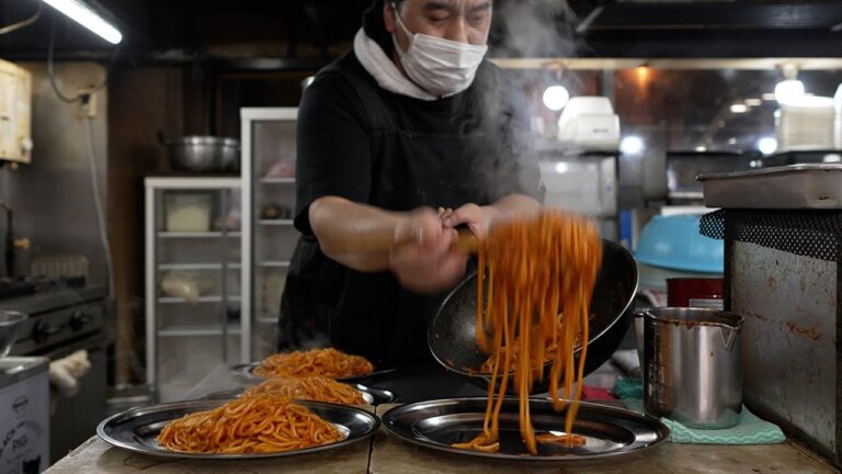 モチモチ太麺2.2mm昭和のナポリタン｢昔ながら味続けていく！｣新橋・ポンヌフ（Pont Neuf）