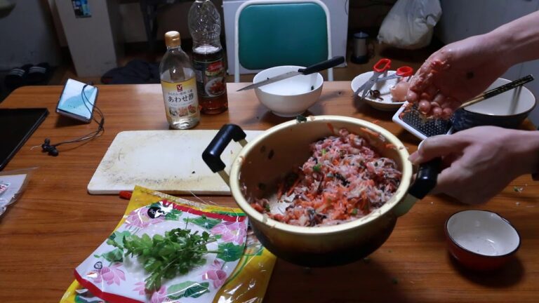ベトナムの揚げ春巻きの作り方。