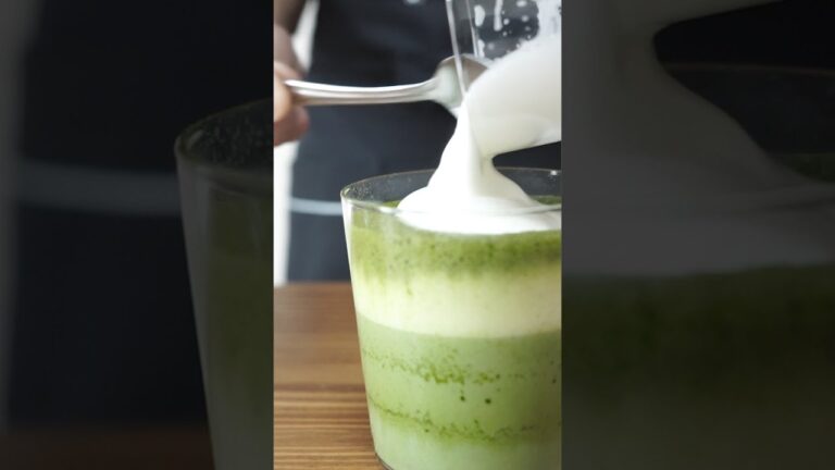 【簡単】抹茶ラテ|Matcha latte／HOME CAFE #Shorts