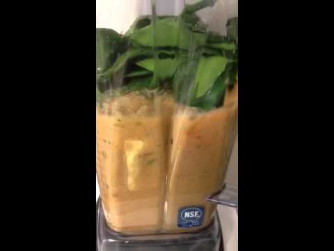 ドライフルーツ入り！パワフルグリーンスムージー