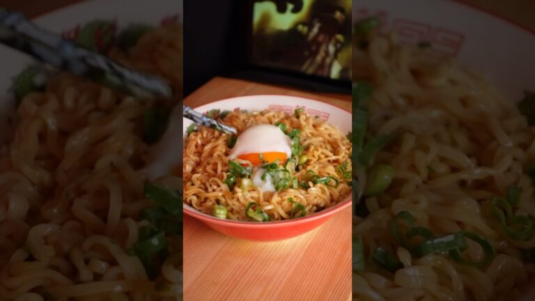 100万再生されたサッポロ一番醤油アレンジがうますぎて思わずかぶりついて喜んだ