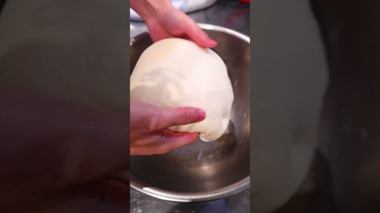 【元パン職人】高加水もちふわ生食パン作ってみた！ #bread #パン作り #パン #shorts