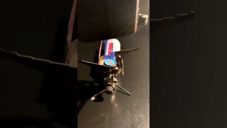 海老アボカドパンにわさび醤油をトッピングすると‥｜Shrimp Avocado Toast