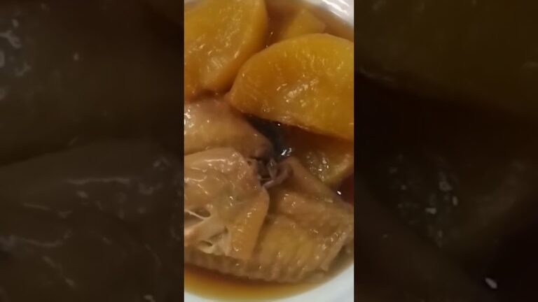 大根と鶏の手羽先の煮物。圧力鍋で、調理。2023.12.18♯手羽先♯大根♯煮物