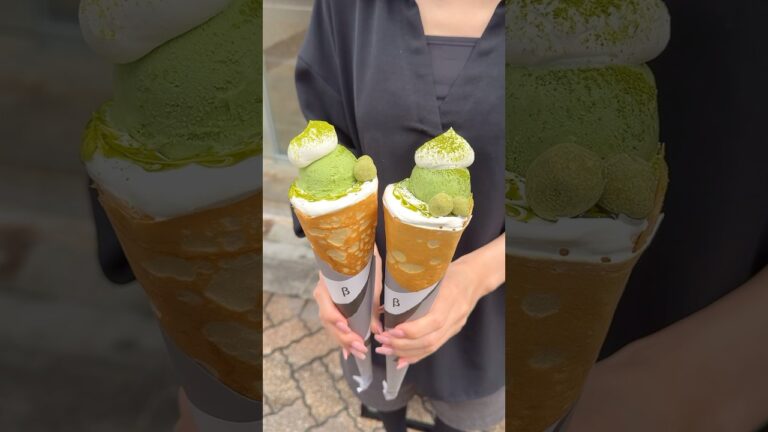 2時間待ちの伝説のクレープ屋が復活！パリパリ生地に包まれた抹茶クレープ【β STAND：新宿（期間限定）】