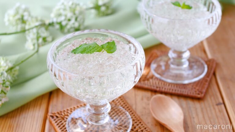 【梅ゼリー】手作り梅シロップを活用！さっぱり爽やかな味わい♪｜macaroni（マカロニ）