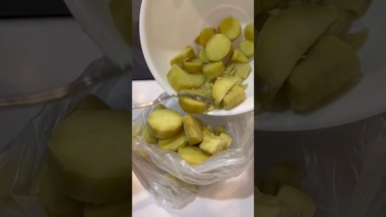 10万回再生⁉️1番簡単にポテトを潰す方法｜The easiest way to mash potatoes #ショート #shorts #ライフハック #lifehacks #簡単レシピ